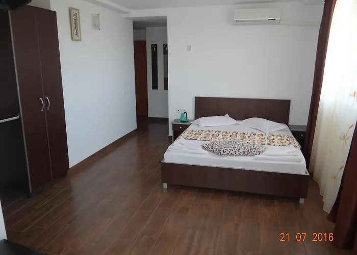 بيت ضيافة Casa Marea Neagra كوستِنيست